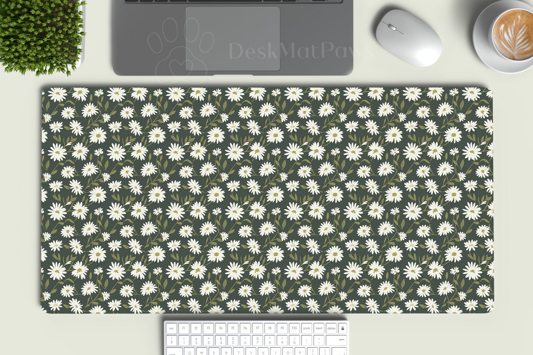 Cute Green Daisy Pattern Desk Mat, Pastel Desk Mat, Extra Large Gaming ...