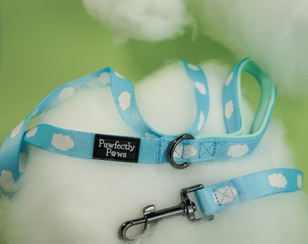 Hundeleine | Wolken-Design | blau, weiß | Boho | kleine bis große Hunde | Hundegeschenk | Set | bequem | weich | stabil | Neopren | 1.5 m