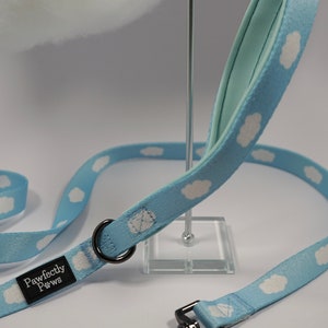 Hundeleine Wolken-Design blau, weiß Boho kleine bis große Hunde Hundegeschenk Set bequem weich stabil Neopren 1.5 m Bild 8