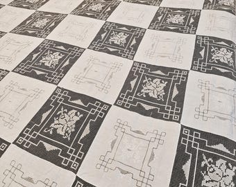 Antique Bedspread Linen France, Art Deco 1920s Embrodiered Floral Filet Lace Bedcover, Coverlet