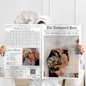 Könnte beinhalten: Ein Hochzeits-Ankündigungs-Zeitungsdesign mit einem Wortsuchrätsel, Gästepreisen und einem Foto des Brautpaares. Die Schlagzeile lautet "The Newlywed Post" und "The Wedding of the Year".