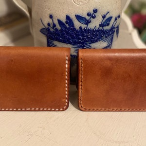 Cartera de cuero hecha a mano