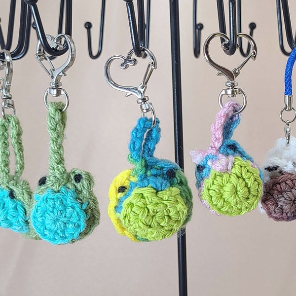 Silent fidgit popper keychain charm crochet frog sensory gift for teen