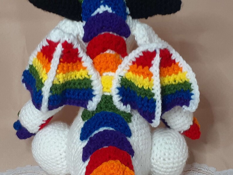 back wings detail