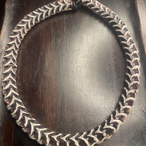Schlangen Wirbel Knochen Halsketten- Größenverstellbar- poliert- Kobra Halskette- Wicca- Tribal Schmuck- Neue Kollektion- einfarbige Farbe-