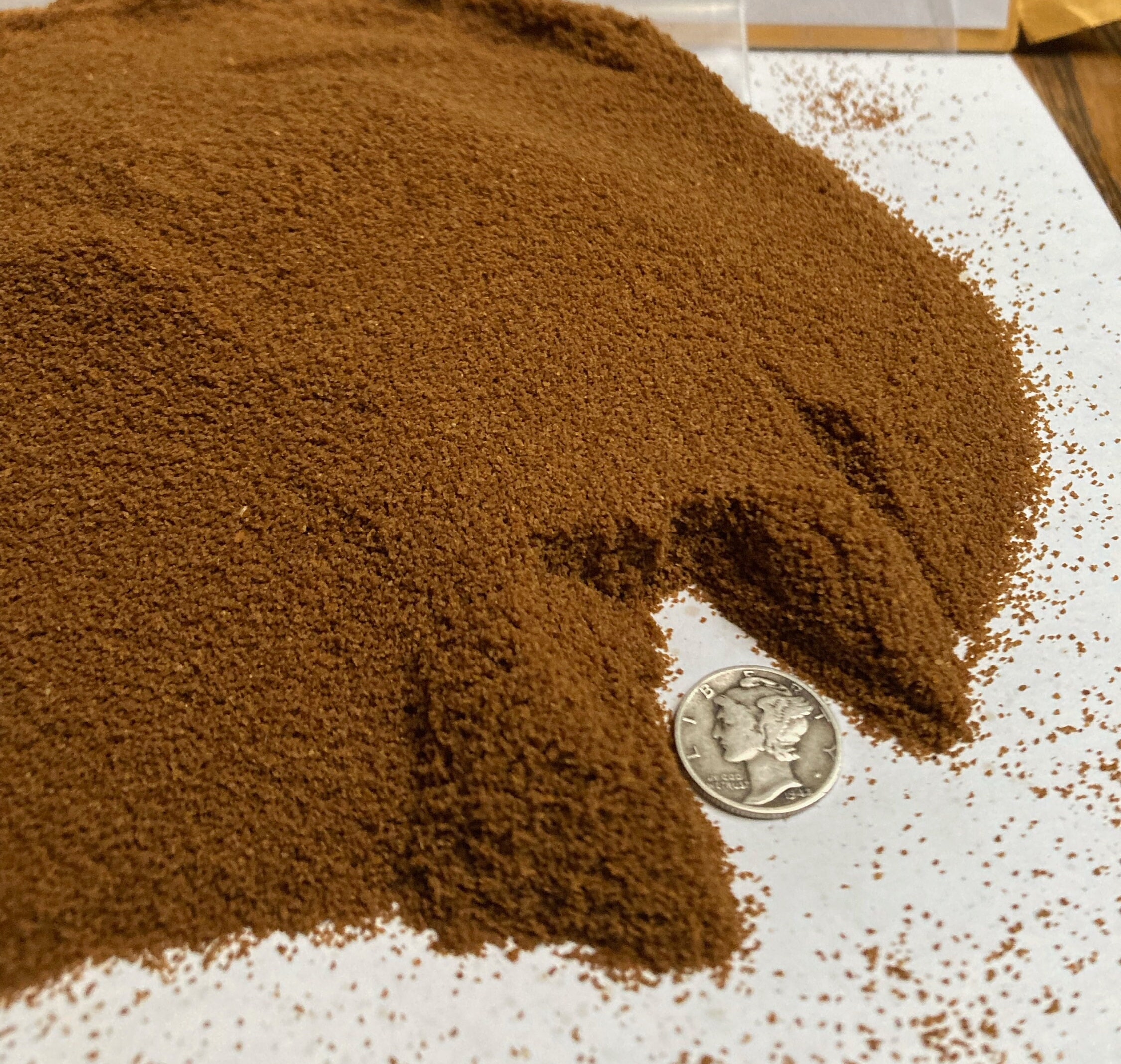 Premium  "Betta & Siamese"  Floating Micro Crumb Granules  "Fry"   Tropical Fish Food Contains Spirulina, Krill and Natural Color Enhancers