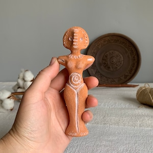 Trypillian mother goddess. The goddess of fertility.