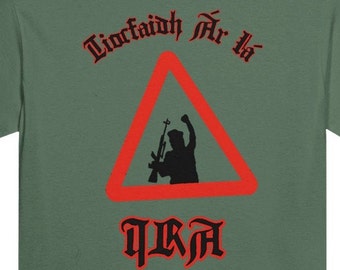 Camiseta con el cartel del IRA