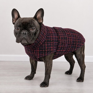 Handgjord tweed-täcke för husdjur med Bordo Fleecefoder – Anpassad hundjacka för höst och vinter – Personliga husdjurskläder för hundar och katter