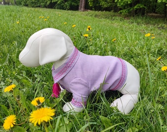 Farbenfrohes Frühlings besticktes Haustier-Shirt - Handarbeit mit Liebe - Buntes besticktes Haustier-Shirt - Maschinenstickerei-Shirt