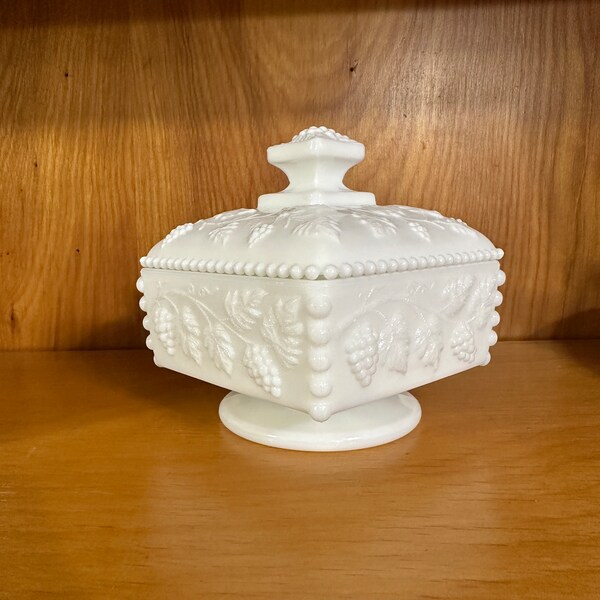 Elegante Vintage Westmoreland Square Dish - Mooi Moederdagcadeau - Perfect bruidsdouchecadeau!