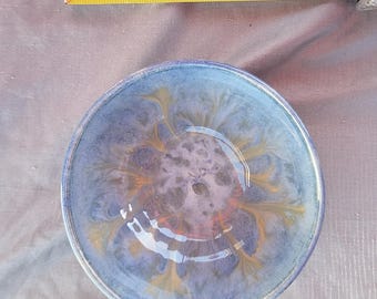 Pequeño cuenco de cerámica azul/amarillo hecho a mano