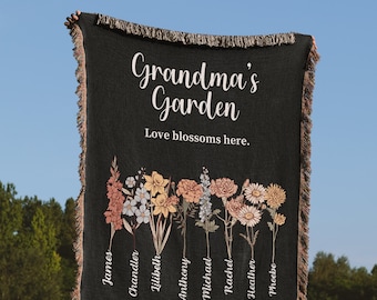 Custom Grandma's Garden Birth Flower Woven Blanket with Grandkid's Name, Mother's Day Family Gift, Nana's Birthday Vintage Style Keepsake