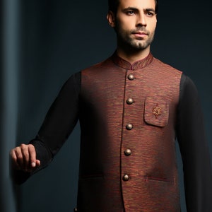 Gilet, vest, formele kleding, herenmode, accessoires, stijlvol, elegant, trouwkleding, bruidsjonkers, formele evenementen.