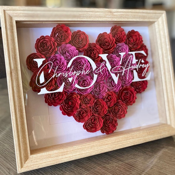 Cadre 3D Coeur en fleurs de papier personnalisable