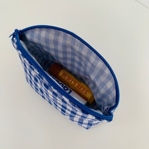 Bolso de maquillaje Blue Gingham con forro de cuadros vichy azul claro bolso de maquillaje hecho a mano bolsa de maquillaje Gingham neceser colorido para mujer imagen 6