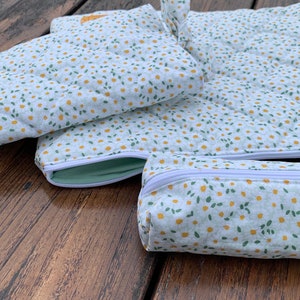 Custodia per laptop in cotone trapuntato, motivo floreale verde e fodera in jersey verde / custodia per iPad / custodia per laptop / astuccio coordinato - custodia per tablet