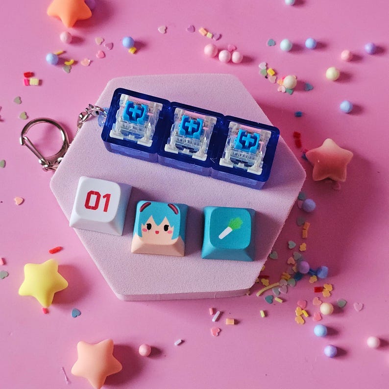 Triple Miku Clicky Keycap Keychain – Fidget Toy, Mechanical Keyboard ...