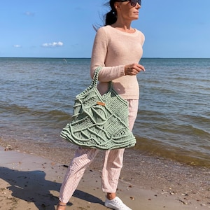 Handcrafted Macrame Beach Tote Bag - Boho Chic Carryall