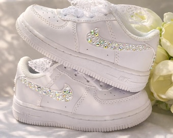 Flower Girl Sneakers Pearl & Crystal Wedding Shoes Kids, Personalized Name Girl Sneakers, Lace Bridal Party Shoes, Cute Custom Wedding Shoes