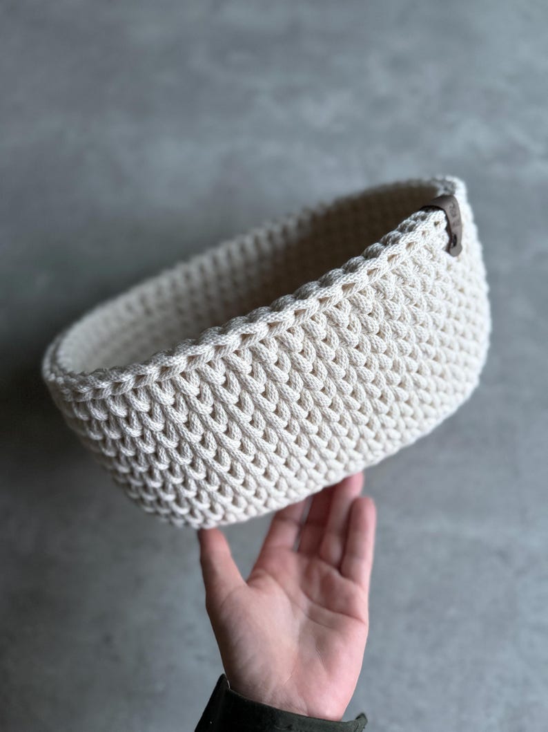 Größe XL (Boden 25 x 16,50 cm) in Natural.