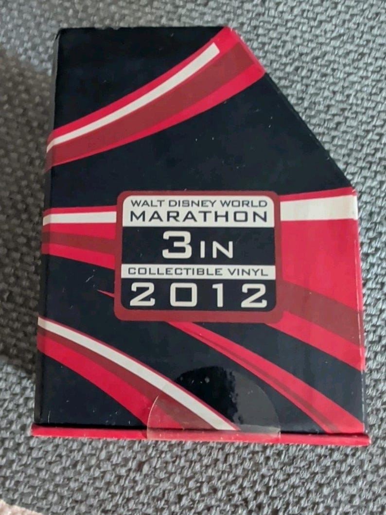 Walt Disney World Marathon Mickey Mouse Vinylmation Figurine 2012 image 5