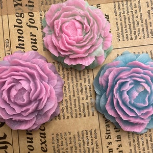 Elegant Flower Candle