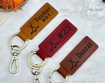 Personalisierter Eishockey Schlüsselanhänger / Taschenanhänger / Namensschild aus echtem Leder