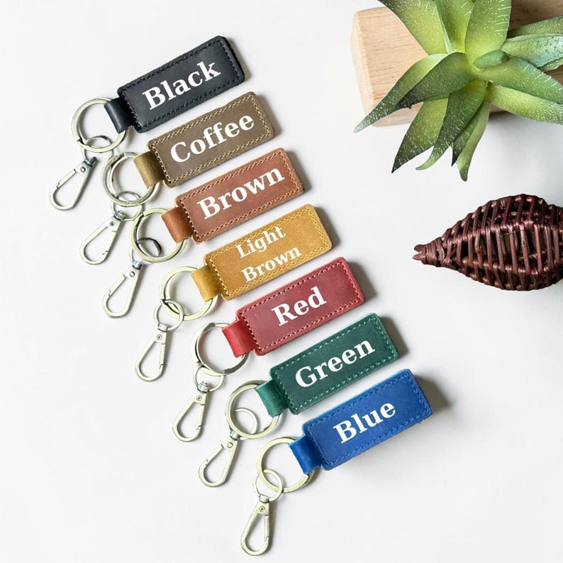 LEATHER KEYCHAIN, Personalized Leather Keychain, Anniversary Keychain, 3 year Anniversary Gift, Men's Keychain, Mother's Key ring, Key fob