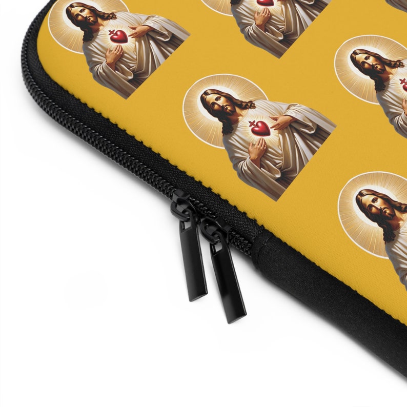 Sacred Heart of Jesus Laptop Sleeve: Catholic MacBook Case - Etsy