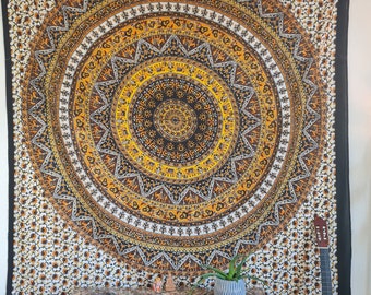Ayurpark : Tenture murale ronde mandala harmonieux style bohème hippie