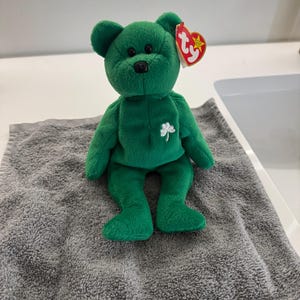 Super rare 1997 Erin beanie baby