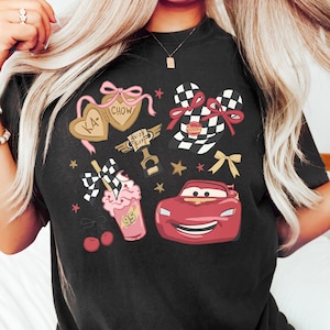 Puede incluir: Un juego de tres tazas de cer&aacute;mica con un acabado mate moteado. Las tazas son de color crema, gris claro y gris oscuro. Cada taza tiene un dise&ntilde;o simple y minimalista, perfecto para caf&eacute; o t&eacute;.