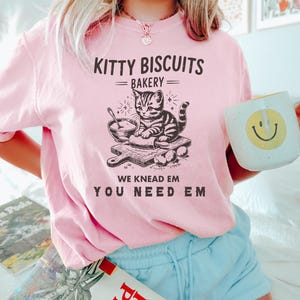 Cat Biscuit Shirt, Cute Kitty Biscuits Bakery Retro Style Graphic Tee, Funny Baking Gifts for Her, Cat Lover Baker Tshirt, Kitten T-Shirt