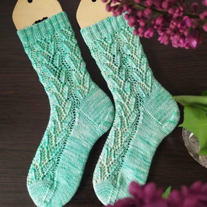 Handknitted woman socks, lace warm knitted socks, hand-dyed socks yarn