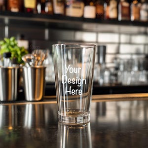 Foto av pintglasmodell 16oz glasmodell Klarglasmodell Kaffeölmodell JPG-filer Stockfoto Glasvarufoto Printify-modell POD