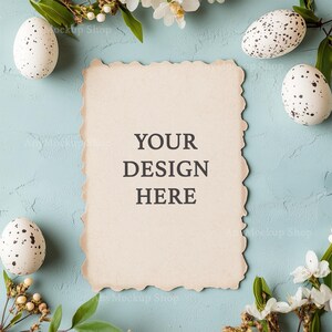 Mockup di biglietto di auguri di Pasqua Mockup di biglietto vuoto Biglietto primaverile JPEG Visualizzazione di biglietti di auguri ad alta risoluzione Modello di biglietto di Pasqua Biglietto di Pasqua 5x7