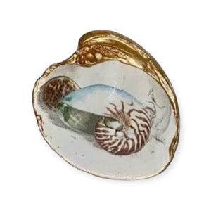 Ocean-Inspired XL Seashell Clam Shell Trinket Dish/Ideal for Keepsakes/Coastal Decoration