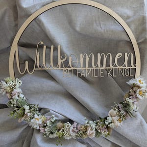 Loop Familie personalisiert - Willkommen bei Familie - Kranz