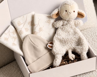 Unisex baby gift, beige baby set, newborn gift, baby shower gift, baby shower present, gift box, gift for pregnant girlfriend