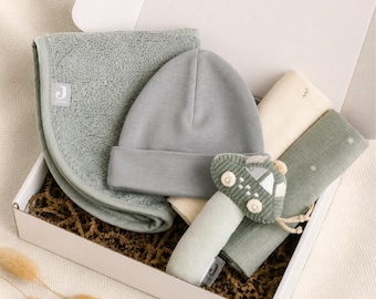 Baby gift set for boys, birth gift, personalized baby gift for boys, car-shaped teething ring, rattle with name