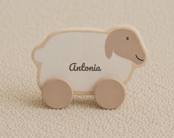 Personalized wooden toy with name, push toy, push car, wooden lamb made of FSC-certified wood with engraving, from 6 months