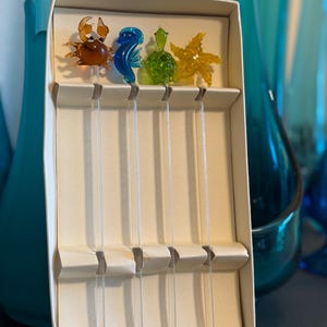 Vintage Glass Sea Creature Cocktail Stirrers – Crab, Seahorse, Turtle & Starfish – Retro Barware Set of 4