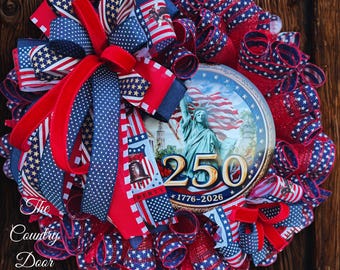 Corona de celebración del 250 aniversario de Estados Unidos, Estatua de la Libertad, Campana de la Libertad