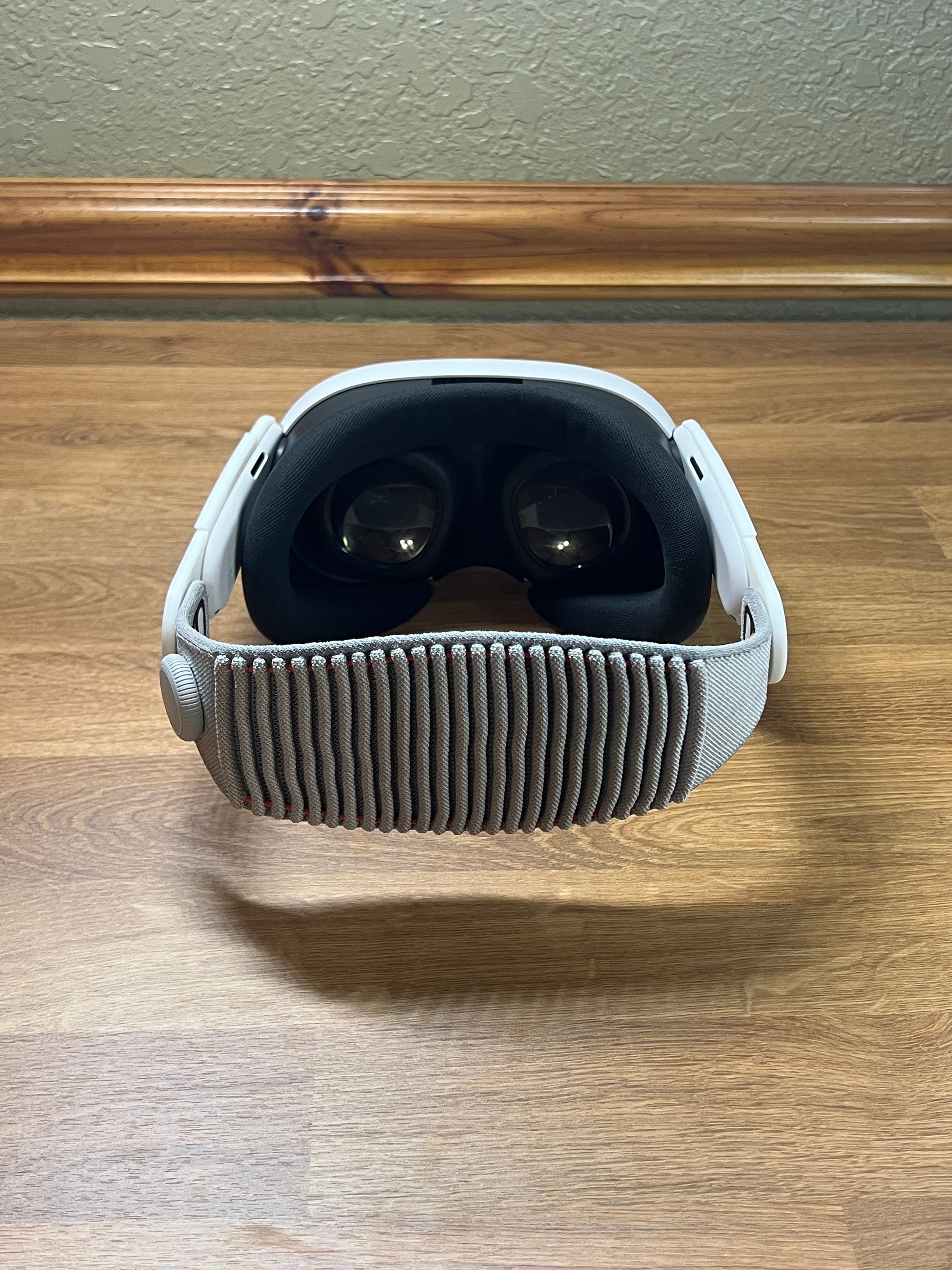 Apple Vision Proソロニットバンド Mサイズ Apple Vision Proソロニットバンド - Apple（日本）