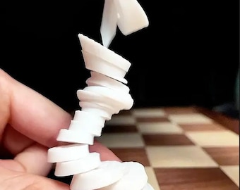 Faltbarer Schachkönig - Fügen Sie Ihren Schachspielen eine neue Dimension