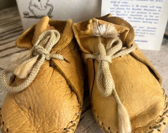 Vintage Quoddy Handsewn Leather Baby Moccasins (Size 2)