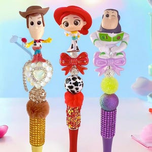 Stylos à bille Toy Story : vers l'infini et au-delà !
