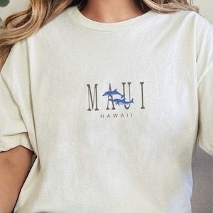 Embroidered MAUI Hawaii T-Shirt, Hawaii Island Embroidered crewneck Shirt, Hawaii Gift, Beach Vacation Shirt, Cute Shirt, Trendy Crewneck