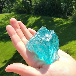 Afghaanse Andara. Turkooisblauw met witte kristallen. Etheriumoase Andara.  173 gram